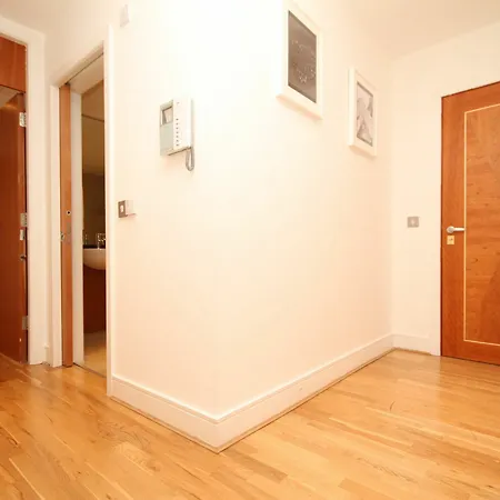 Georges Street Apartment Dublin